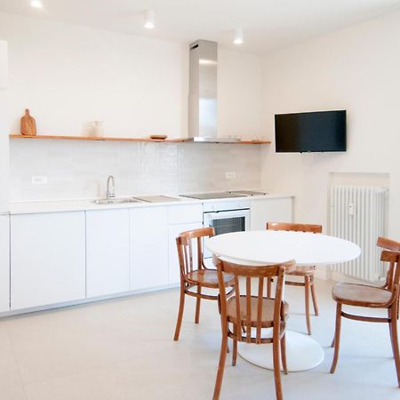 Brezza - Saffi Design Apartments - Ambrogiohost ボローニャ エクステリア 写真